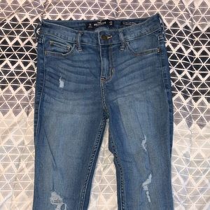 hollister mid rise ripped jeans